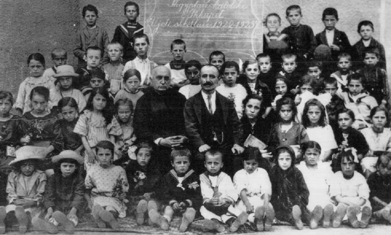 Foto e rrallë e Nënë Terezës si 12-vjeçare