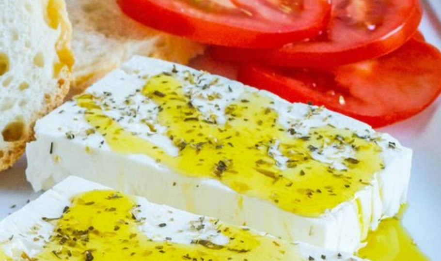 Si ndikon djathi tek niveli i sheqerit në gjak? Ja sasia që duhet të konsumoni
