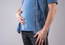 Lehtësoni fryrjen pas një vakti duke bërë këtë veprim 5-minutësh