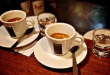 Kafeja ul riskun për demencë, ja sa filxhanë duhet të pini gjatë ditës