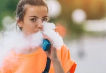 “Vape” në duart e adoleshentëve – një realitet shqetësues që duhet të jetë ALARM për të rriturit