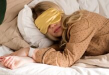 Mos flini kështu! Një zakon i thjeshtë gjatë natës mund të rrisë rrezikun për glaukoma?