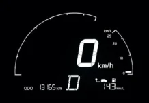 Po sikur gjatë drejtimit të automjetit të shfaqet një mesazh për një shërbim urgjent të veturës?