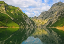 “Skyscanner” e rendit Shqipërinë mes perlave më të lira të turizmit