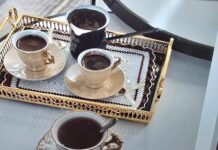Personat që pinë kafe çdo ditë duhet urgjent ta dëgjojnë këtë, ja çfarë i ndodh trupit tuaj